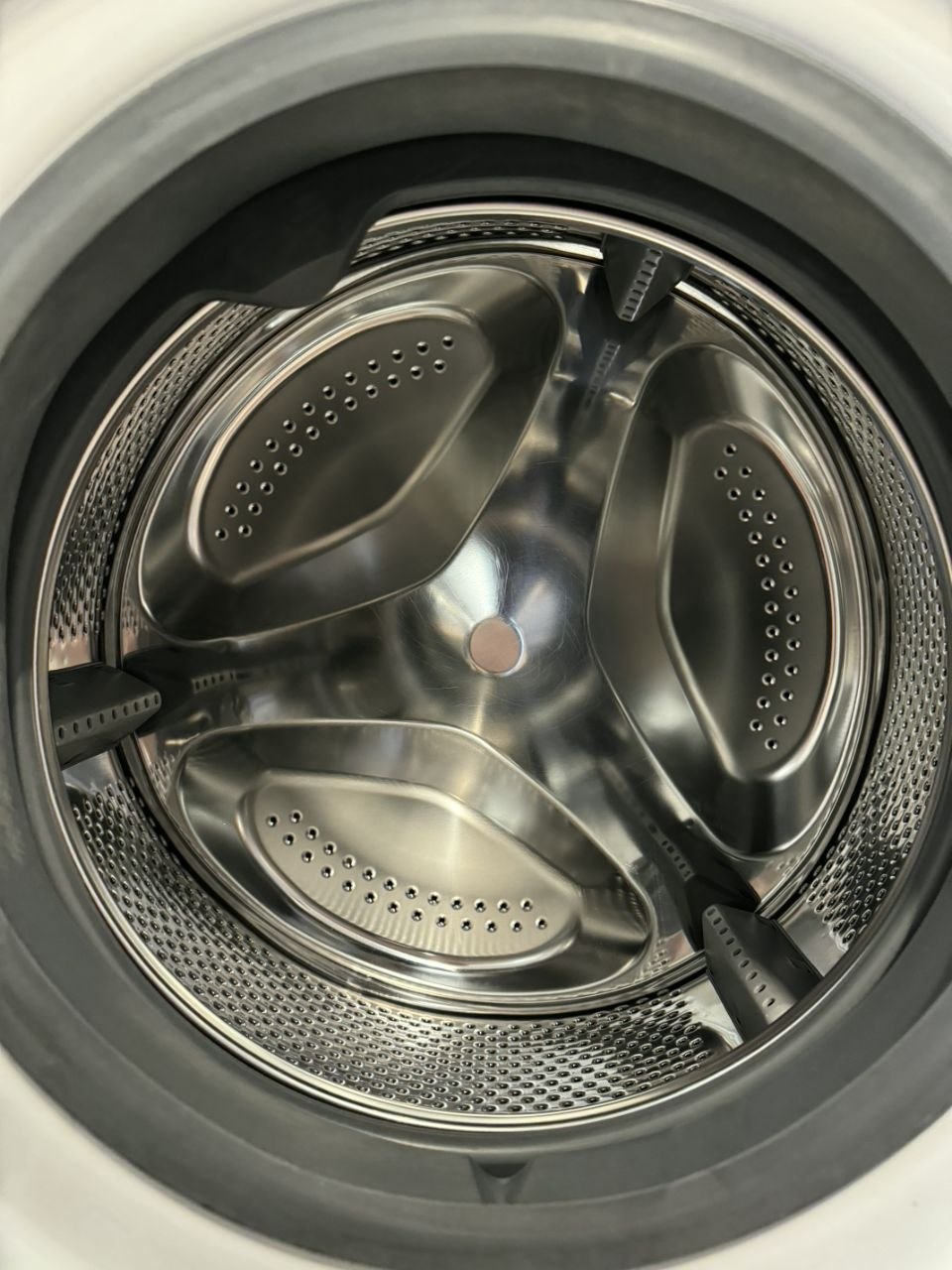Стиральная машина Whirlpool WRBSS 6215 B EU