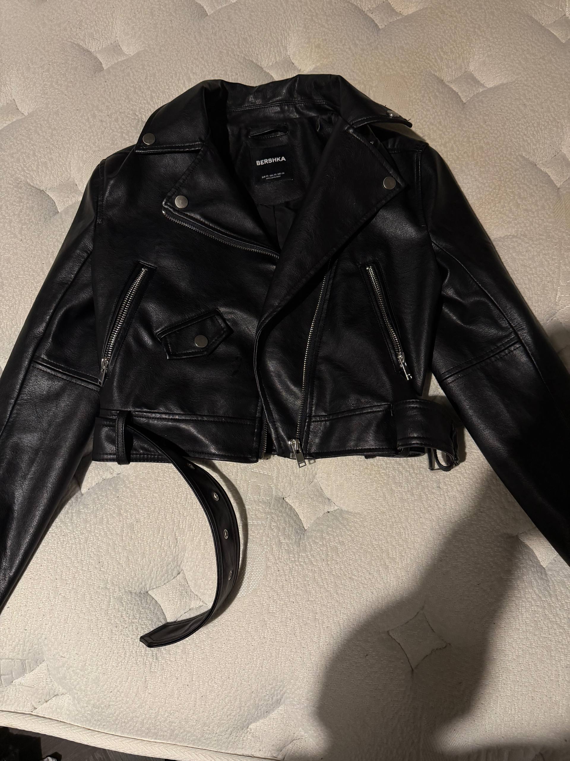 Кожаная куртка Bershka с блестками, XS