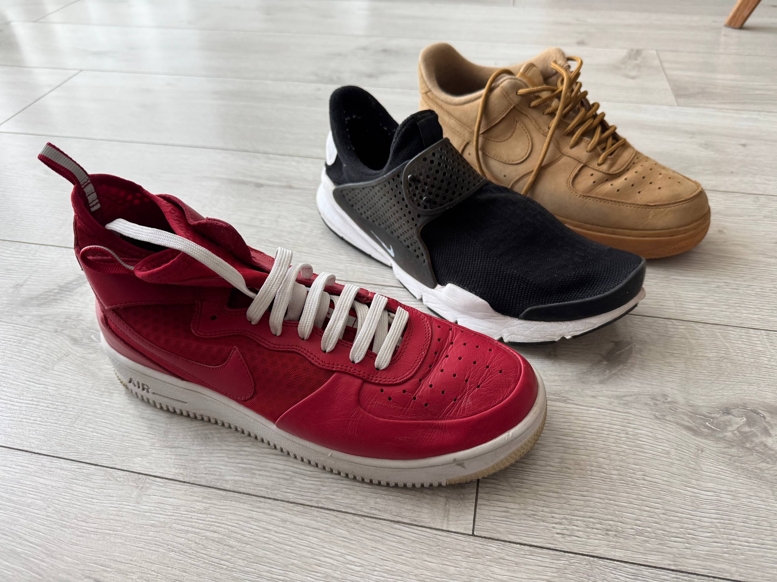 Кроссовки Nike оригинал 42.5-43 размер