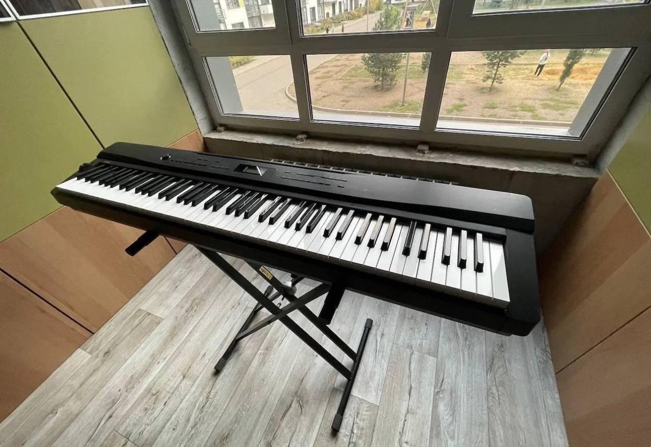 Цифровое пианино Casio Privia PX-330