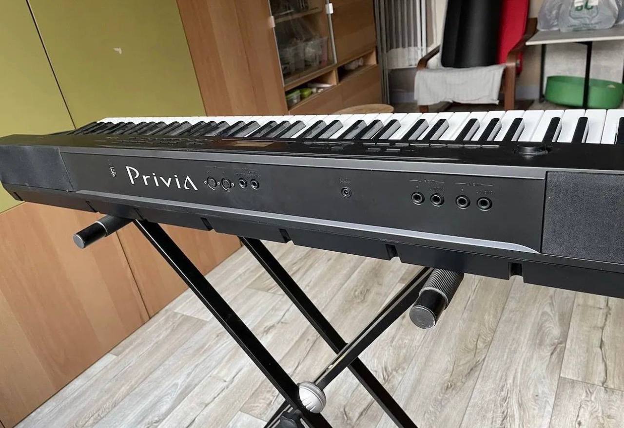 Цифровое пианино Casio Privia PX-330