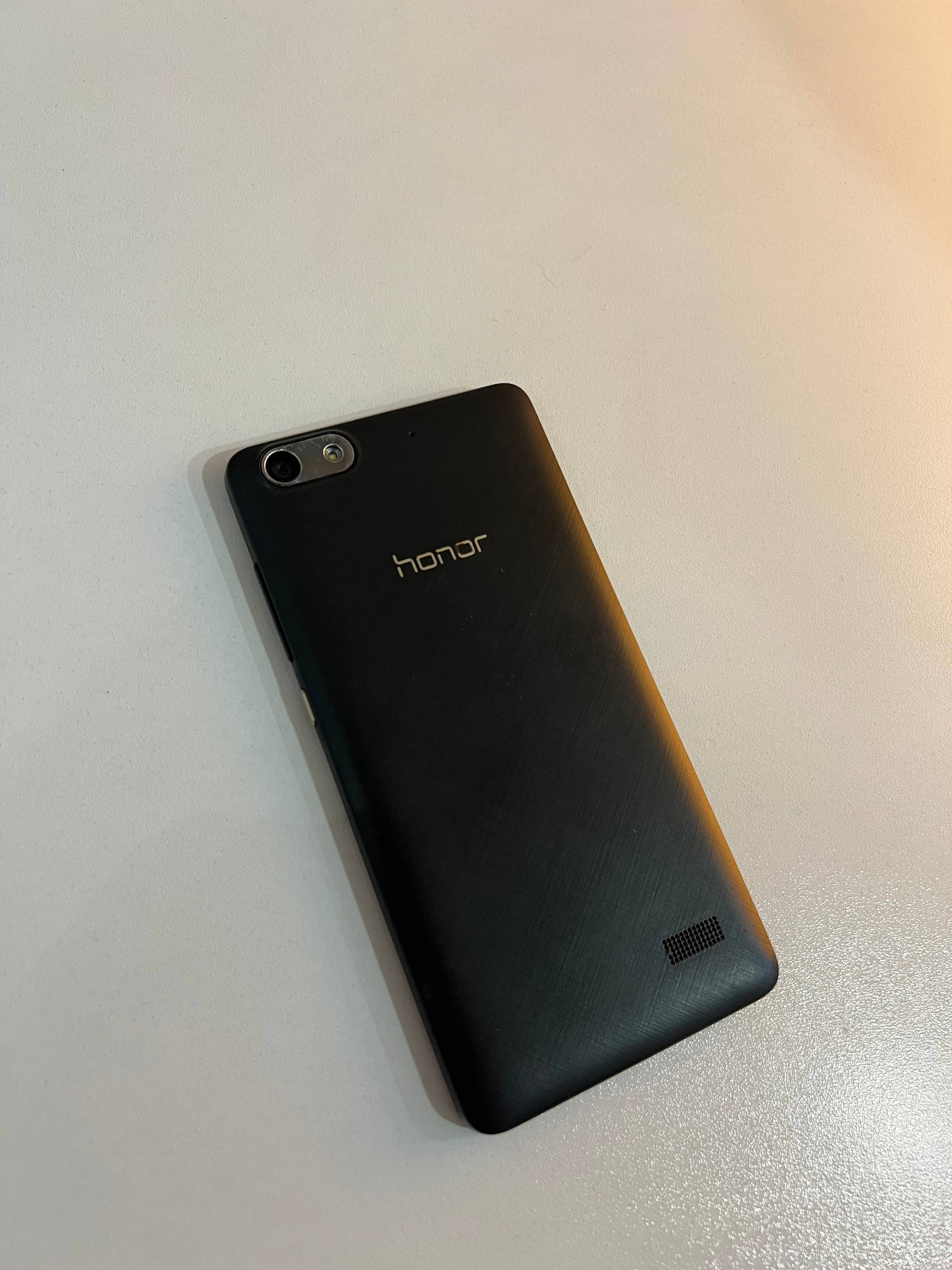 Смартфон Huawei Honor 4C