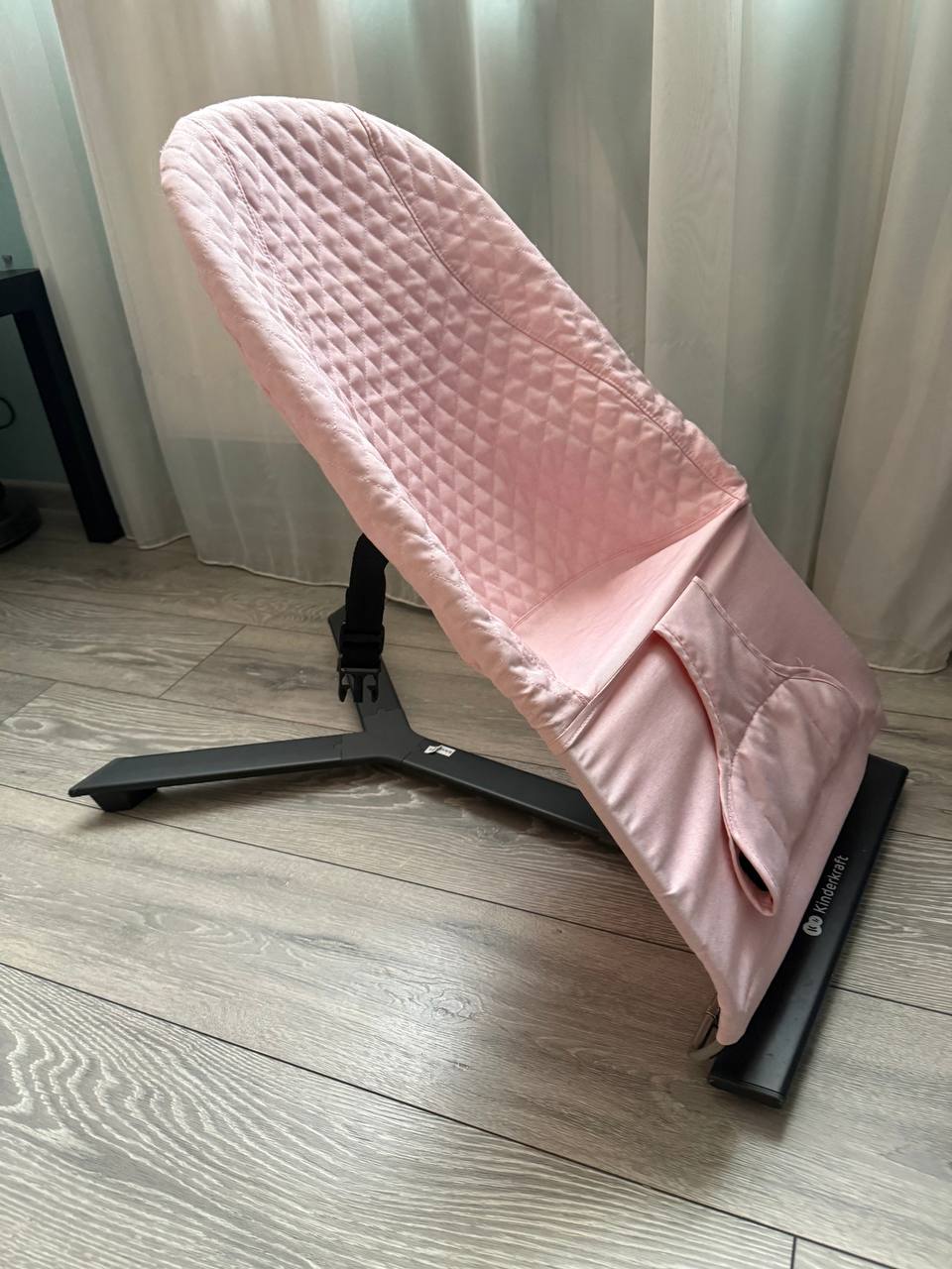 Шезлонг KinderKraft розовый