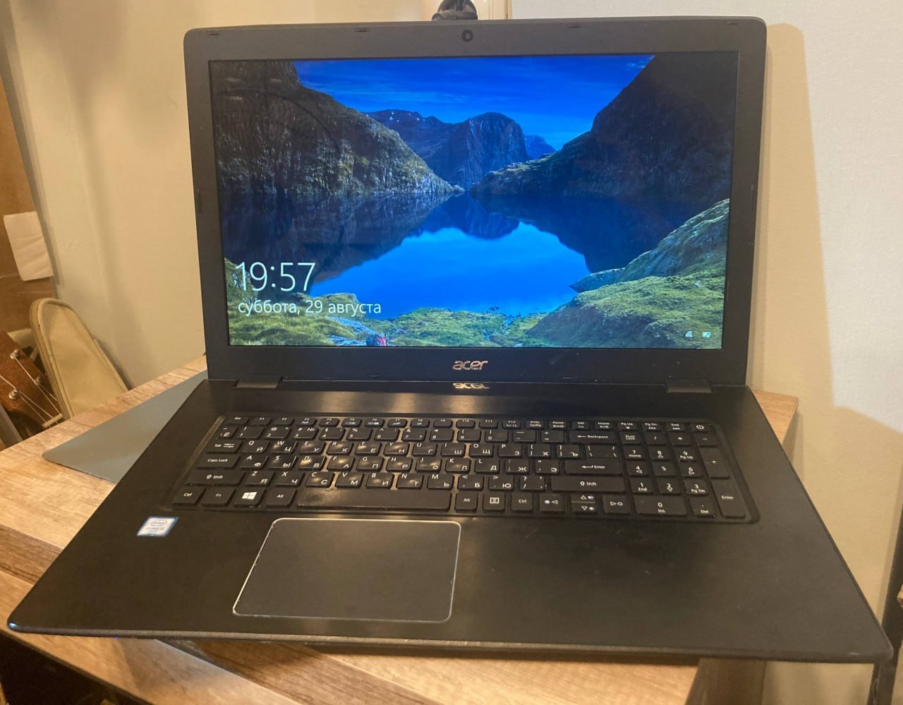 Ноутбук Acer Aspire E5-774G, 17.3", i3-6100U, SSD 250GB + HDD 1TB