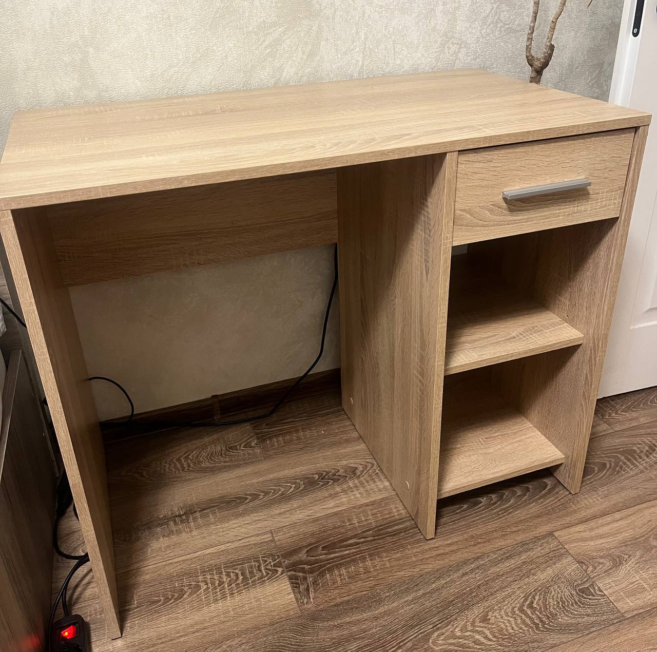 Письменный стол 90×51×75 см