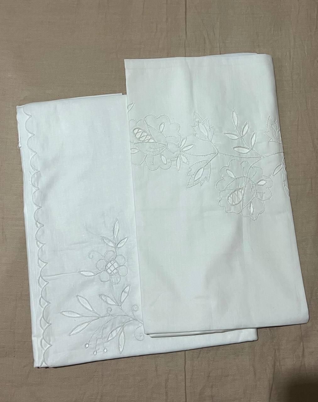 Покрывало 240x230 с 2 наволочками 50x77
