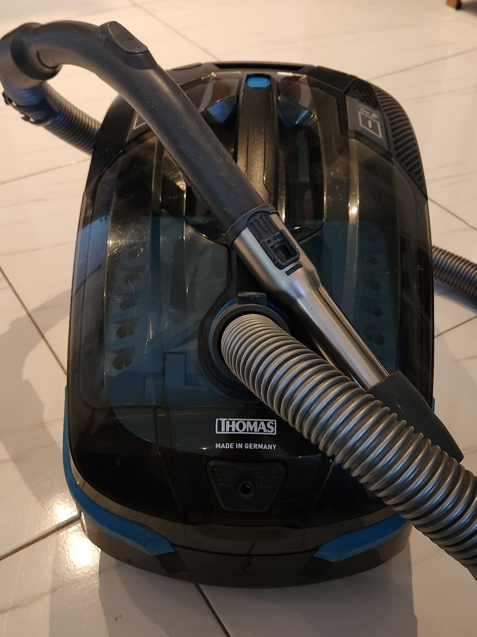 Моющий пылесос Thomas Drybox Amfibia 788/M