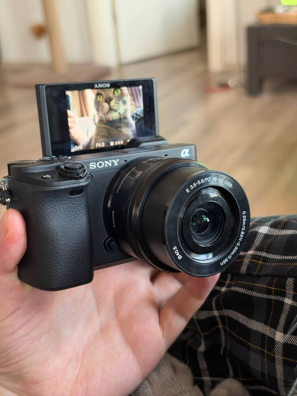 Камера Sony Alpha a6400 с сумкой и картой памяти