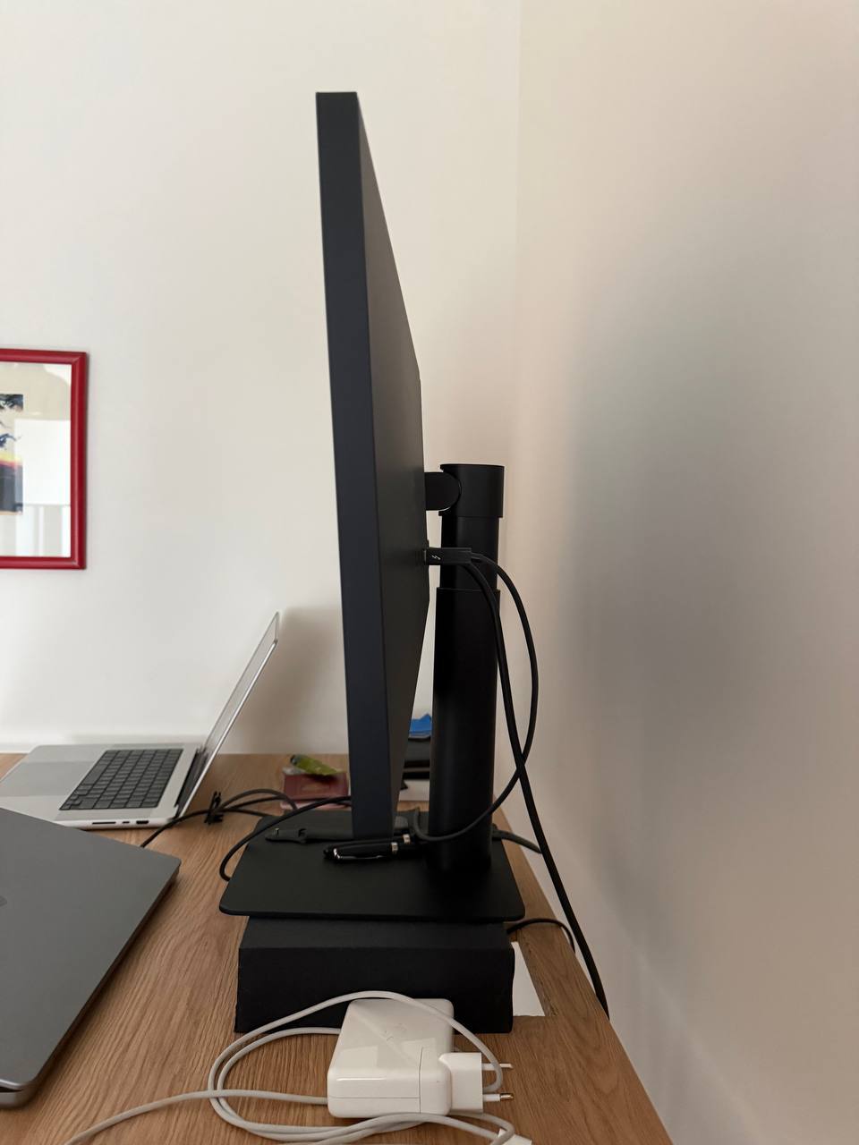 Монитор LG UltraFine 5K 27" (27MD5KL-B)