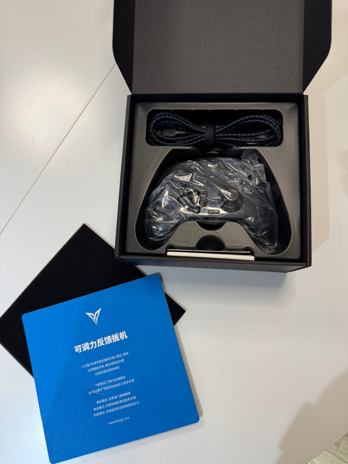 Продам новый геймпад Flydigi Apex 3 Elite - технологичный флагман