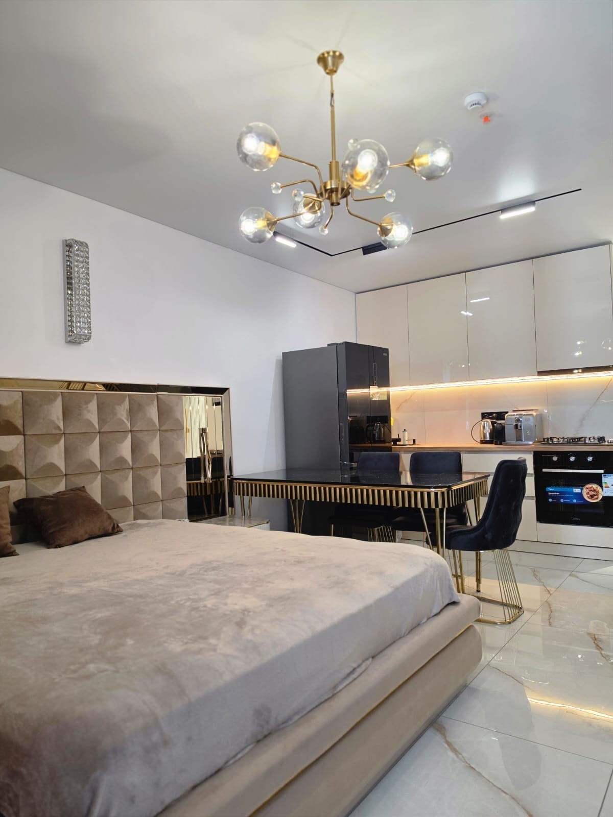 Продаётся квартира в Palm Residence, Батуми