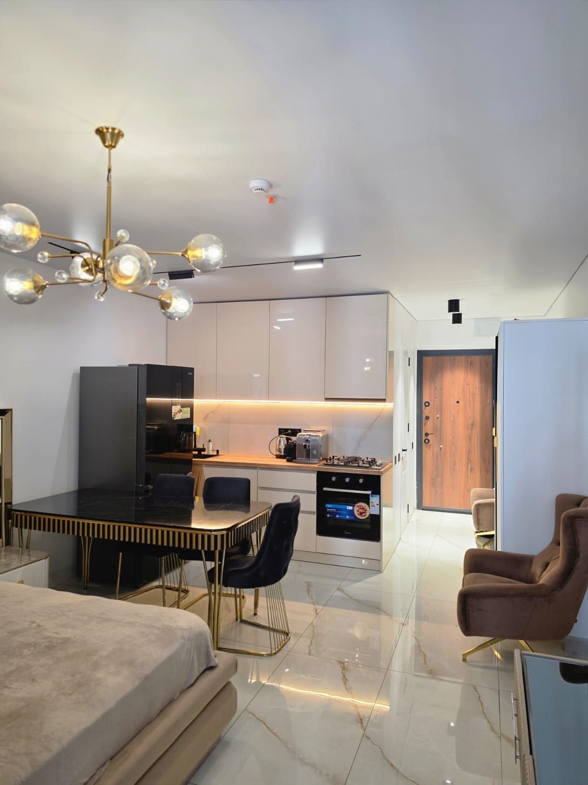 Продаётся квартира в Palm Residence, Батуми