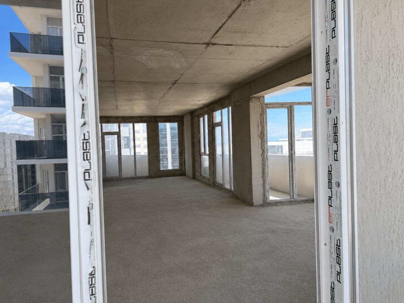 Квартира 83 м² в ЖК Marine House (Columbia), Батуми — ул. Реджеб Ниджарадзе, 9