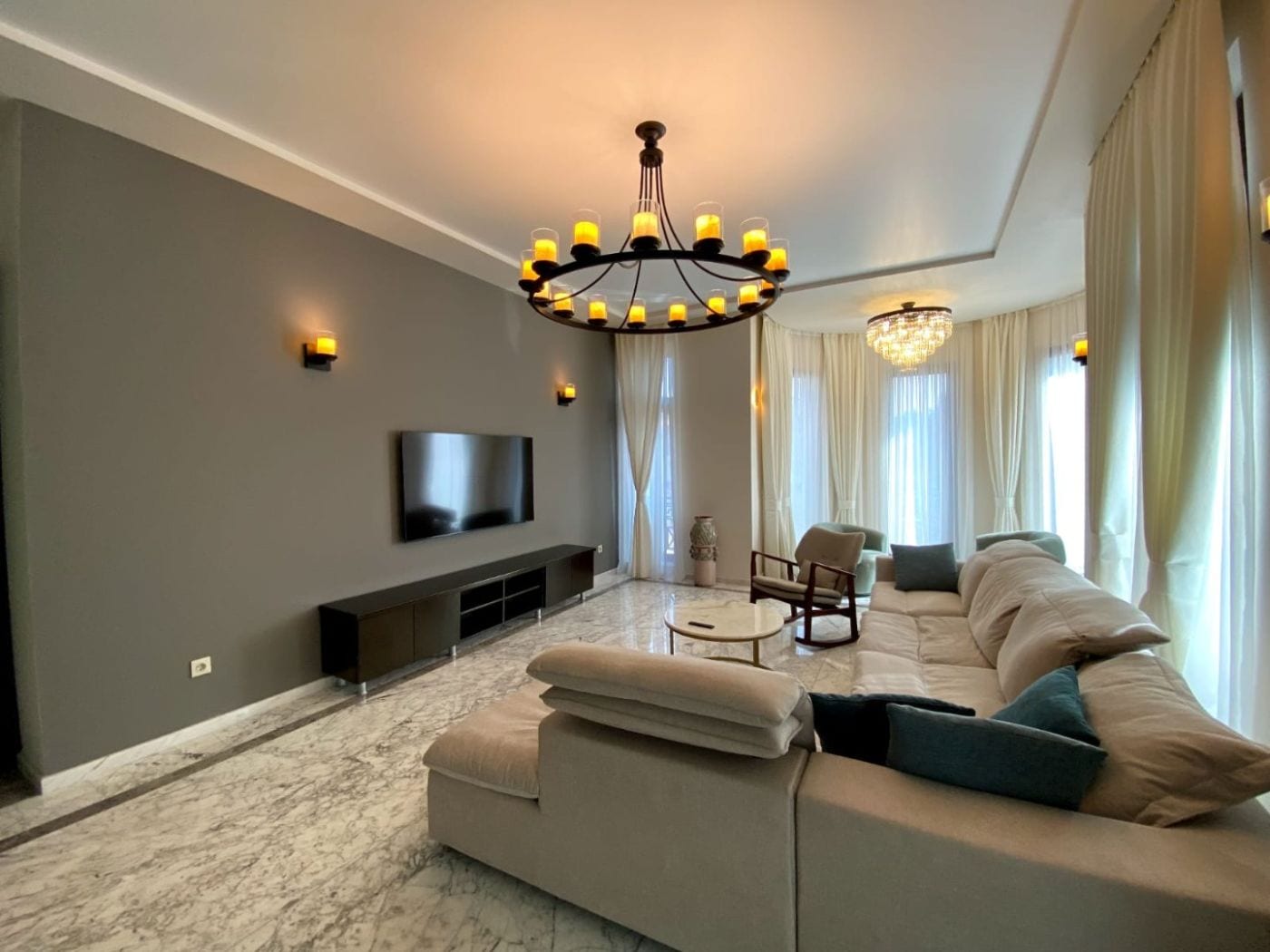 Квартира 110 м², 3 комнаты, Старый Батуми, ул. Н. Думбадзе 7