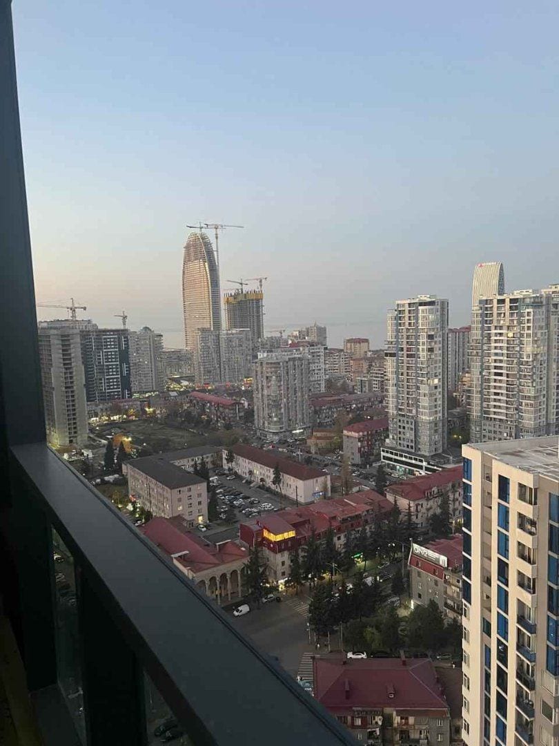 Продается 2-комнатная квартира 56 м² с видом на море, Black Sea Towers, Батуми