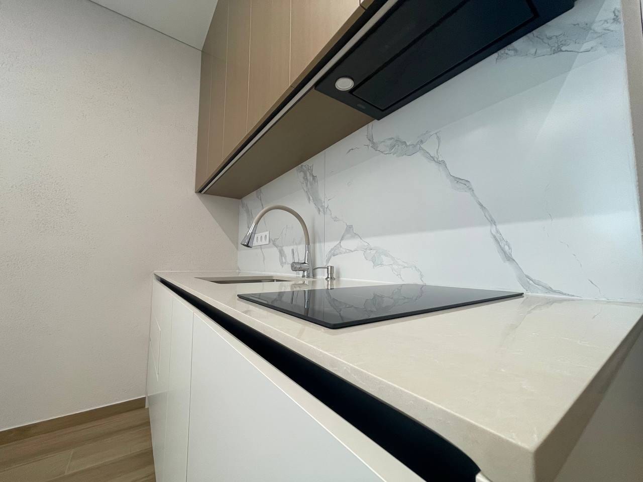 Bagrationi Residence — студия 39 кв.м, 14 этаж, вид на горы