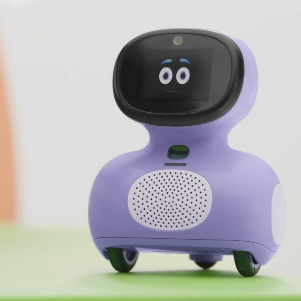 MIKO Mini — интерактивный робот для игр и английского языка