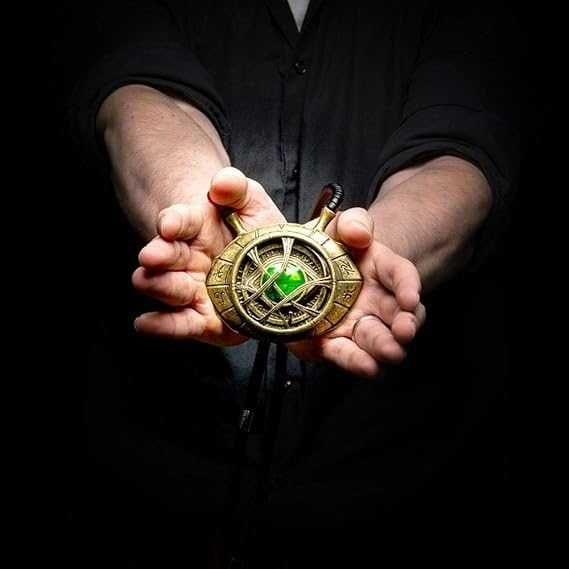 Глаз Агамотто Doctor Strange — интерактивный аксессуар